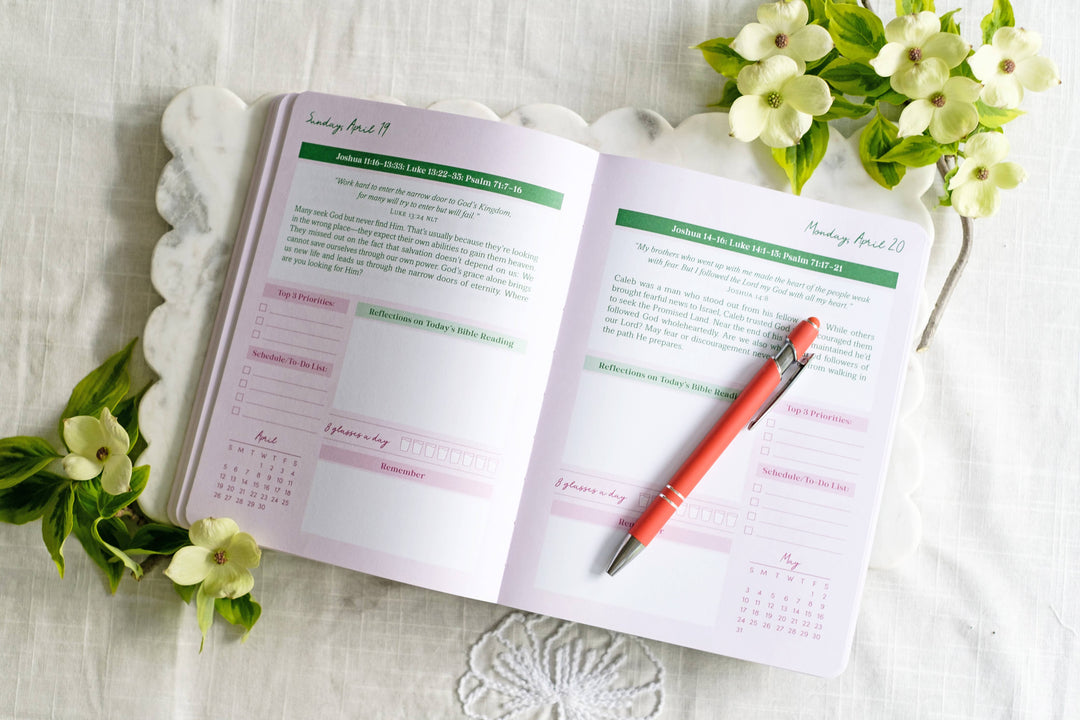 Read Through the Bible in a Year Planner: 2026 Edition