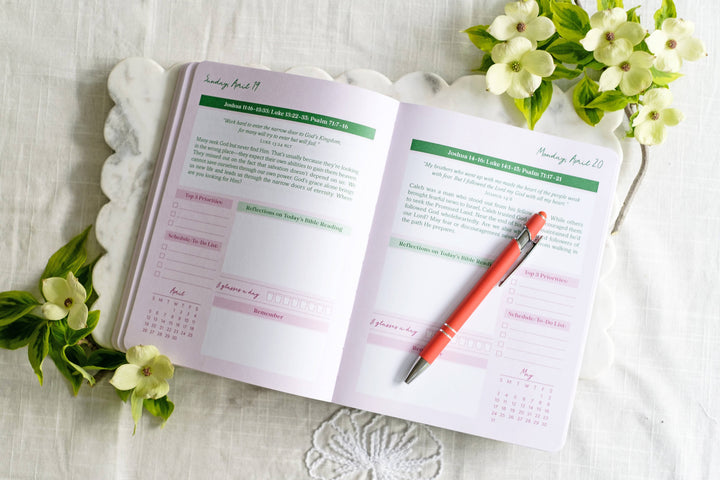 Read Through the Bible in a Year Planner: 2026 Edition