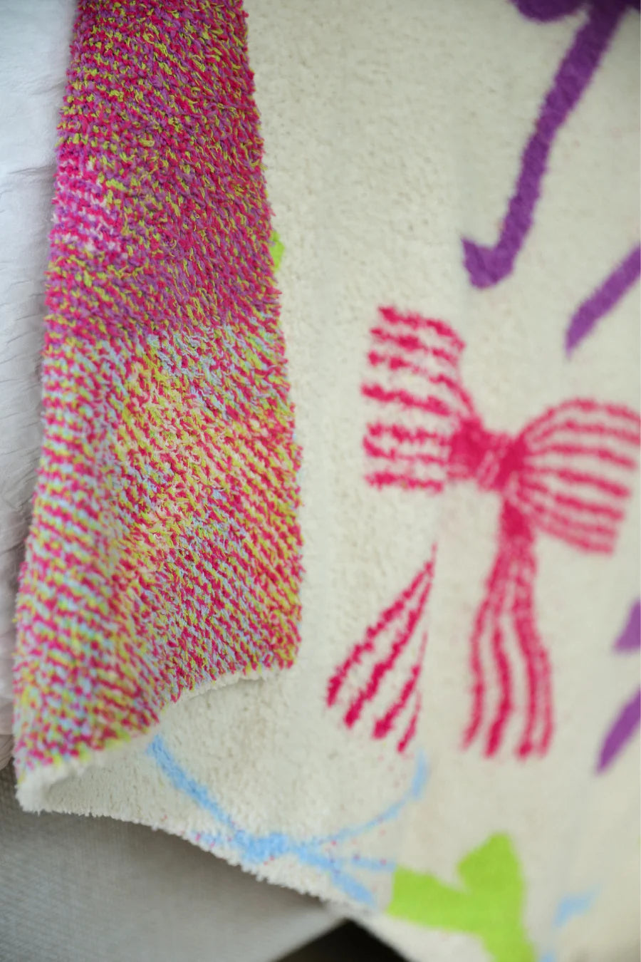 *PREORDER* Bow & Cozy Blanket