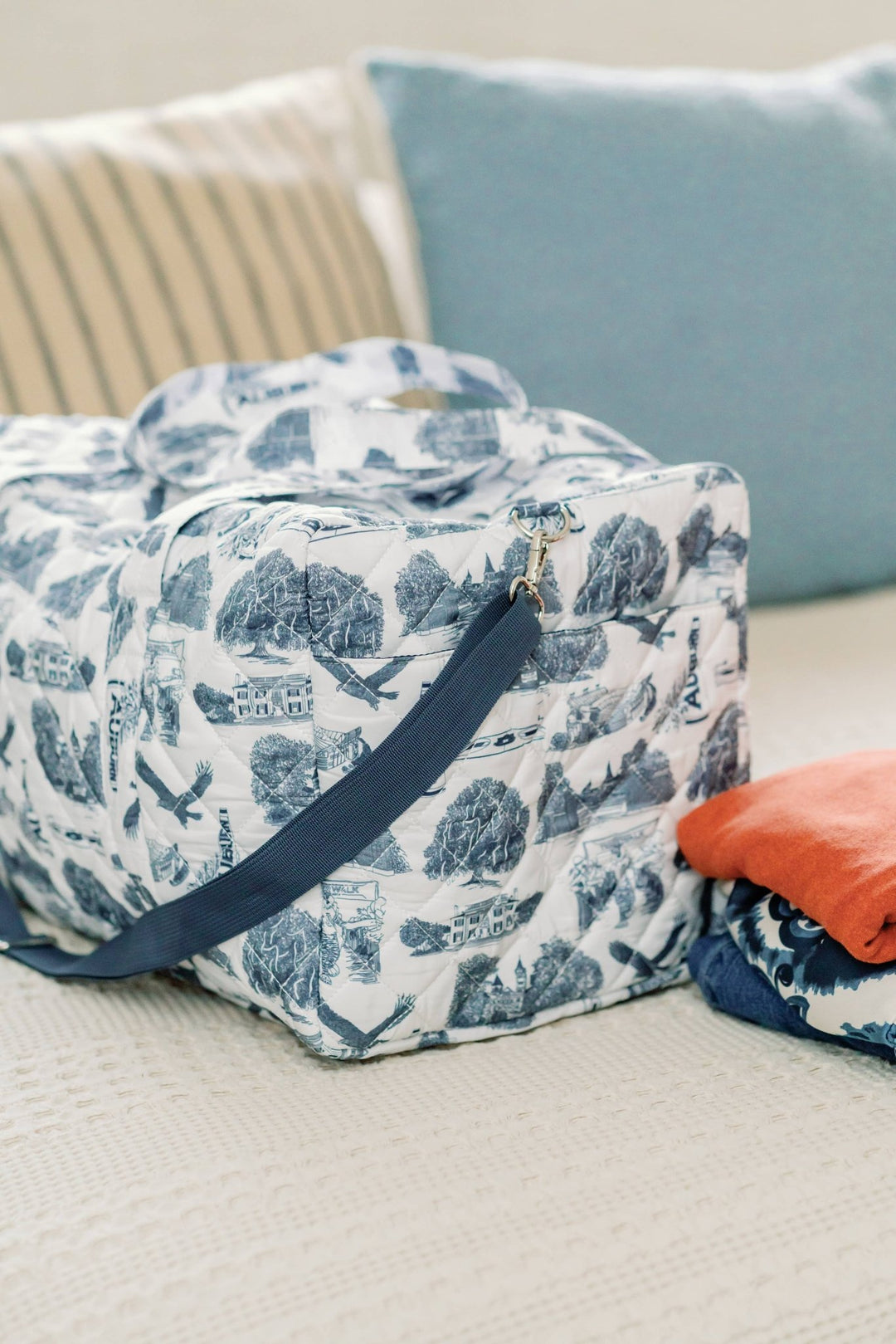 Auburn University Quilted Duffle Bag - Lolo Viv Boutique