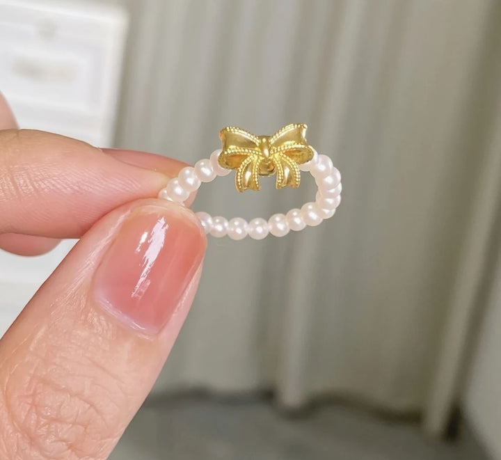 Elastic Pearl & Bow Ring - Lolo Viv Boutique