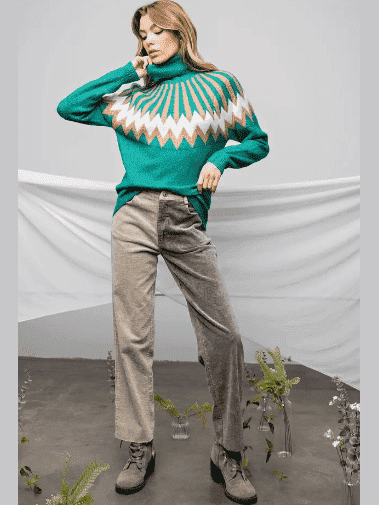 Emerald Opulence Geometric Sweater Reg & Curvy