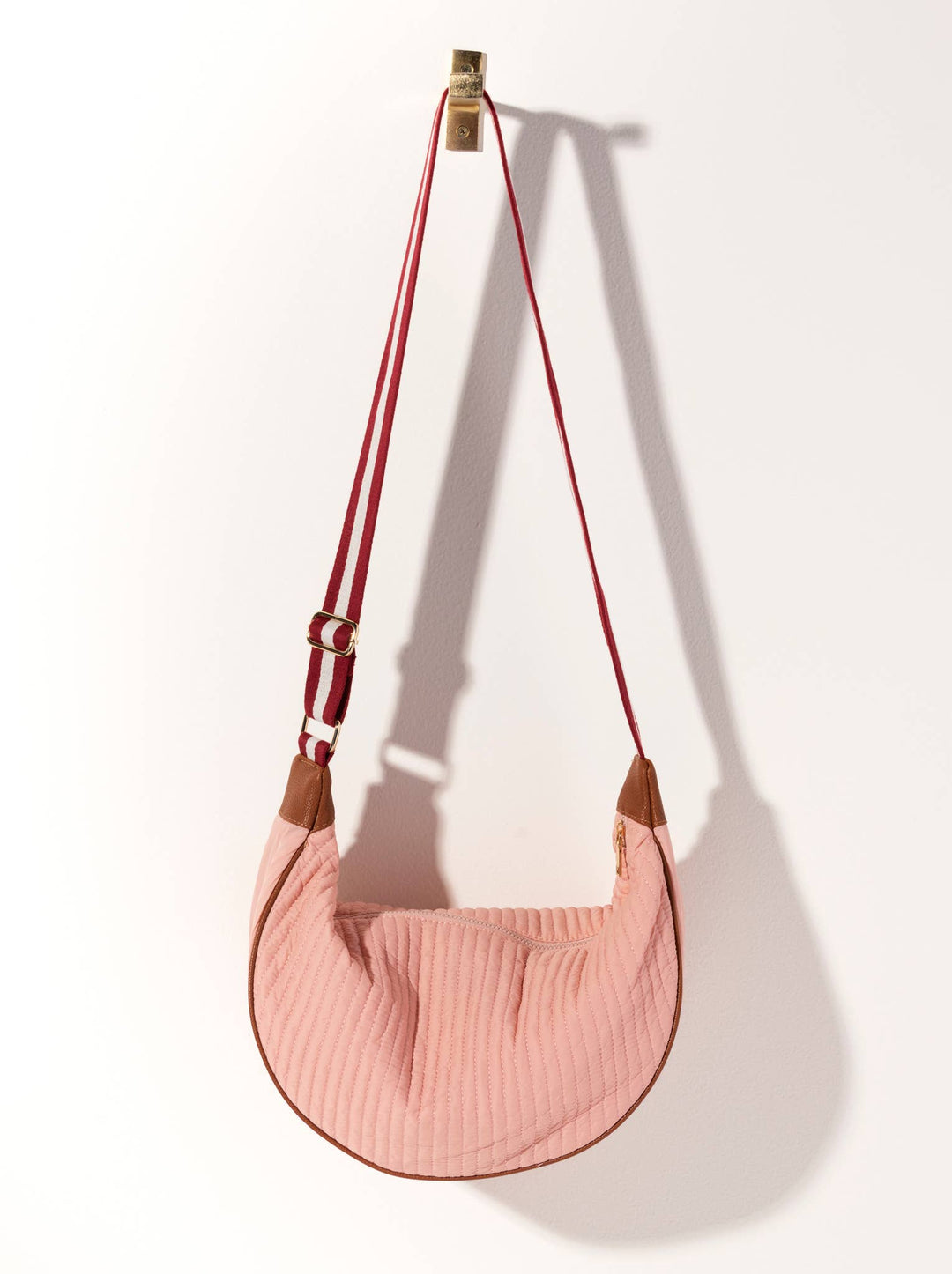 EZRA LARGE CROSS - BODY IN BLUSH - Lolo Viv Boutique