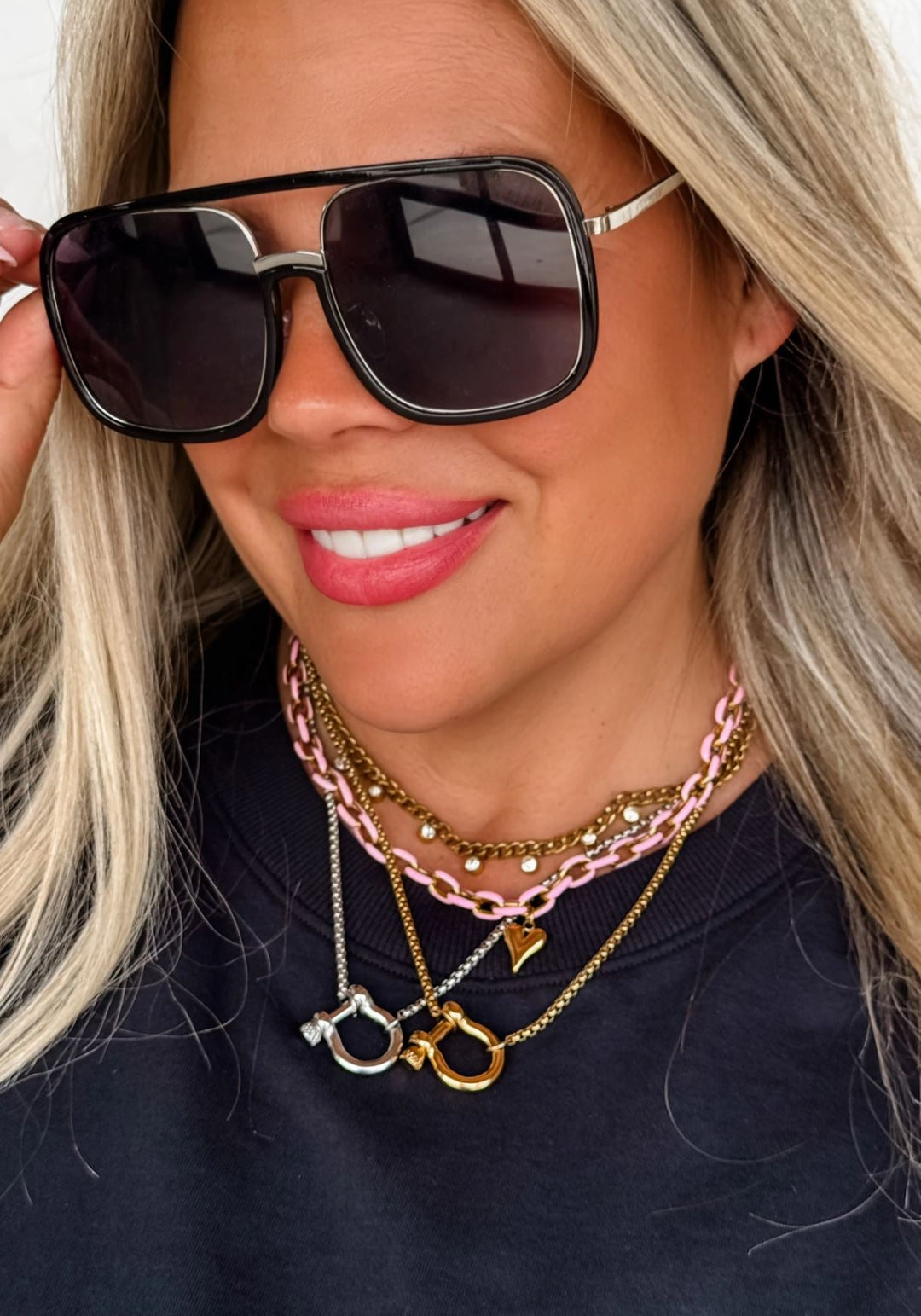 Horse Shoe Charm Necklace - 2 Colors - Lolo Viv Boutique