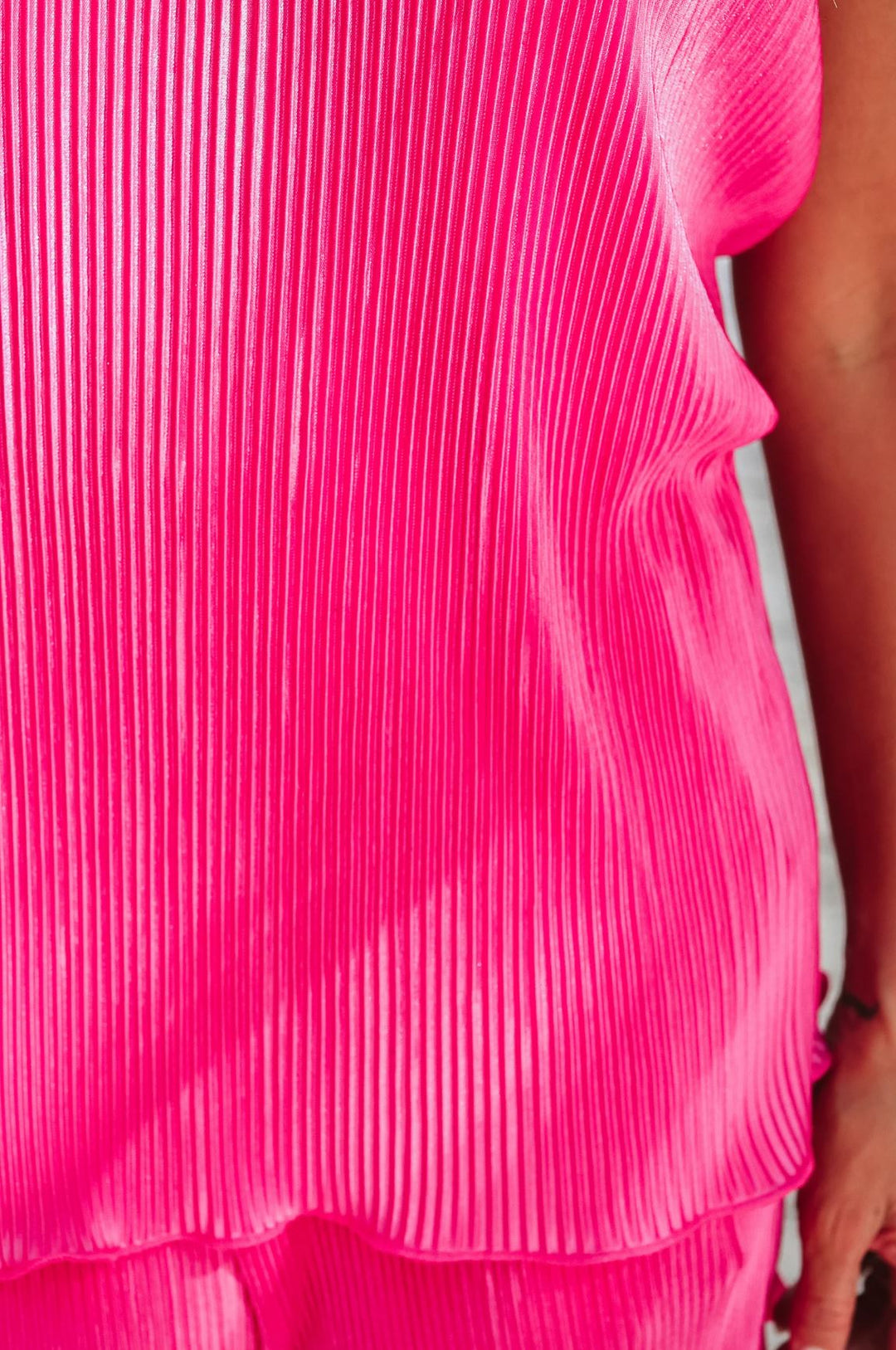 Magenta Pleated Short Set - Curvy - Lolo Viv Boutique