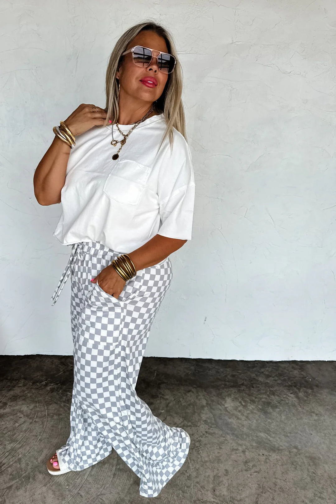 *PREORDER* Raw Hem Tee in 3 Colors - Reg & Curvy - Lolo Viv Boutique