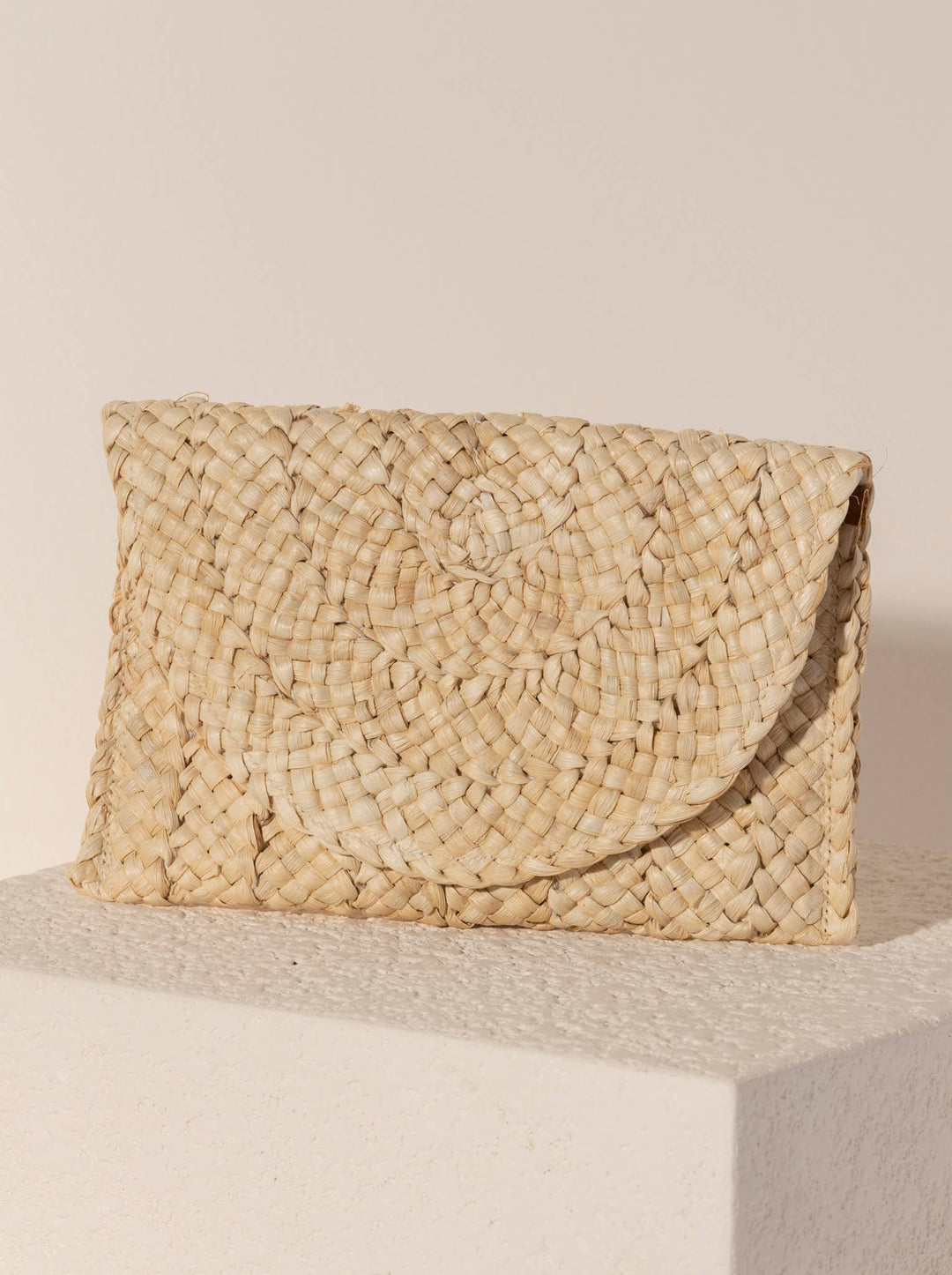 Simonetta Clutch - Natural - Lolo Viv Boutique