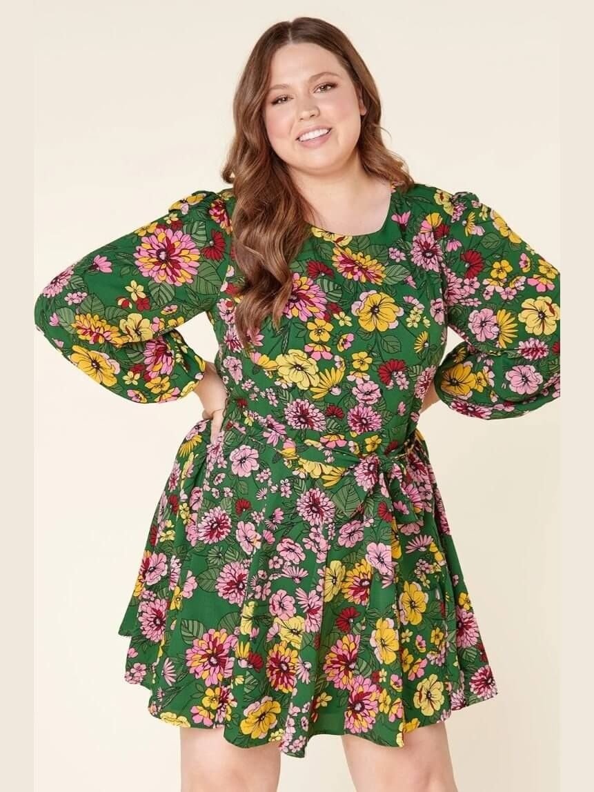 Everly Floral Dress Reg & Curvy - Lolo Viv Boutique