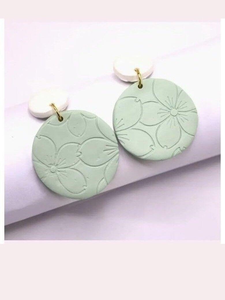 Green Floral Dangle Earrings - Lolo Viv Boutique