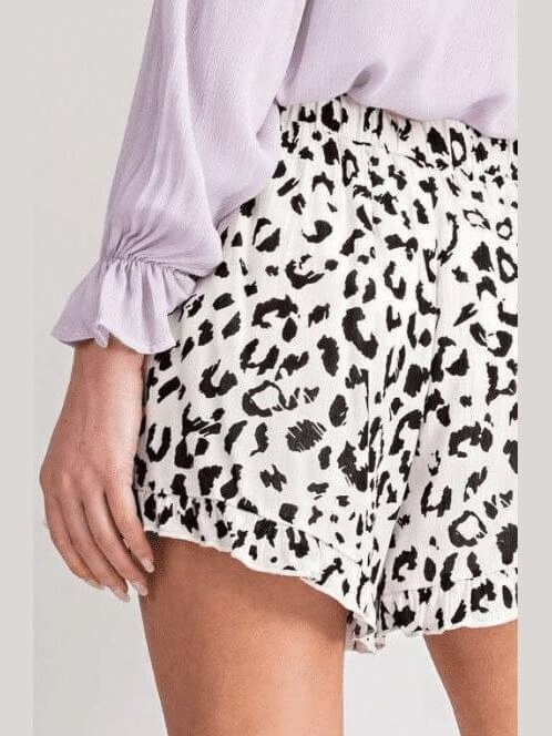 Leopard Ruffle Shorts with Tie Waist - Curvy