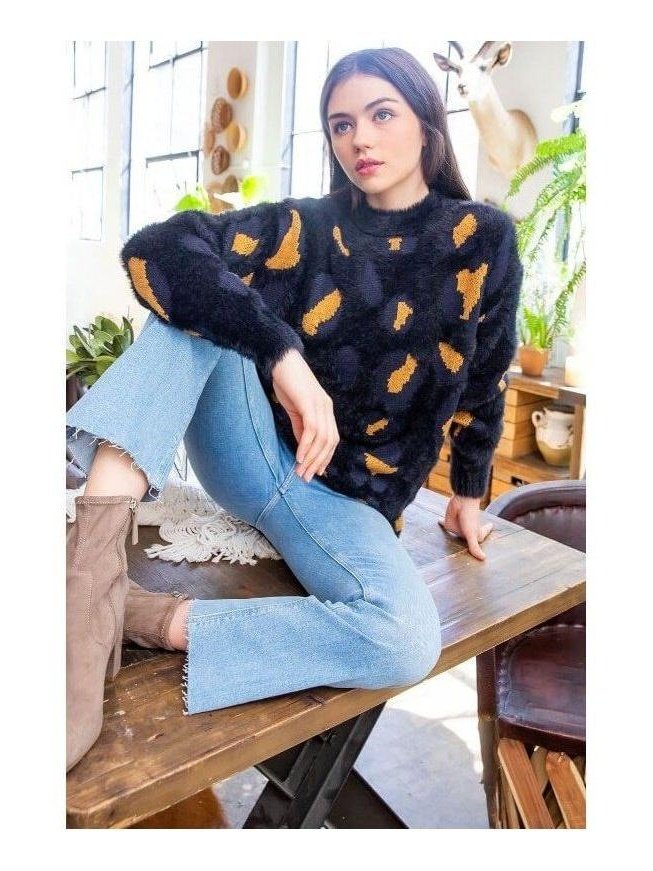 Plush Leopard Sweater - Lolo Viv Boutique